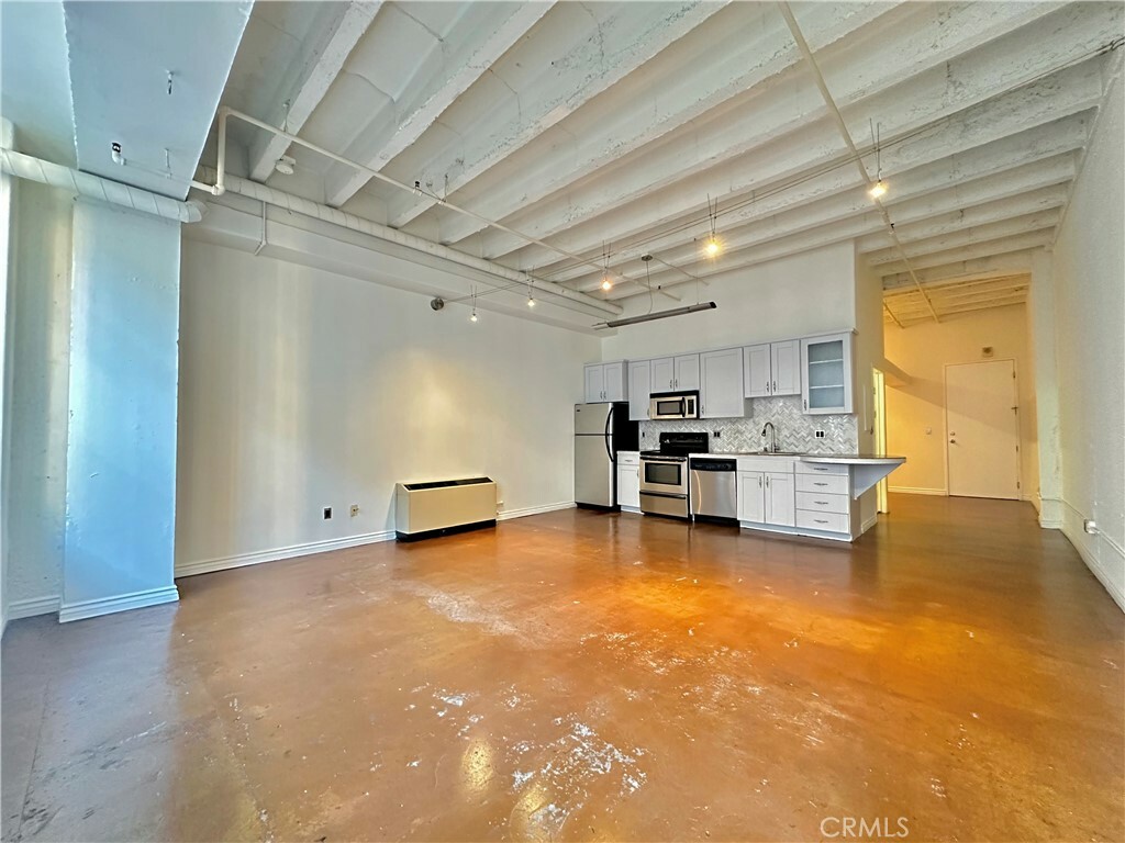 Property Photo:  312 W 5th Street 522  CA 90013 