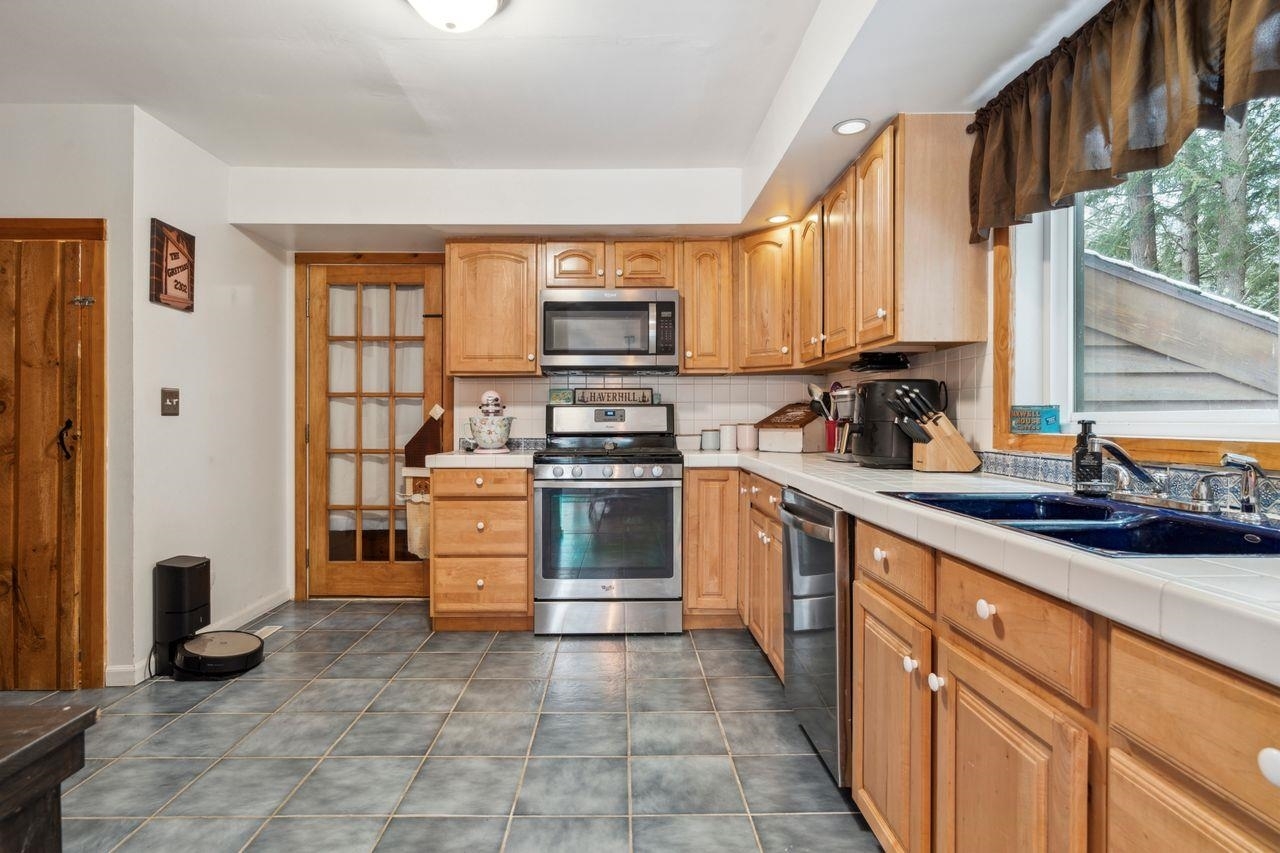 Property Photo:  43 Rogers Road  NH 03785 