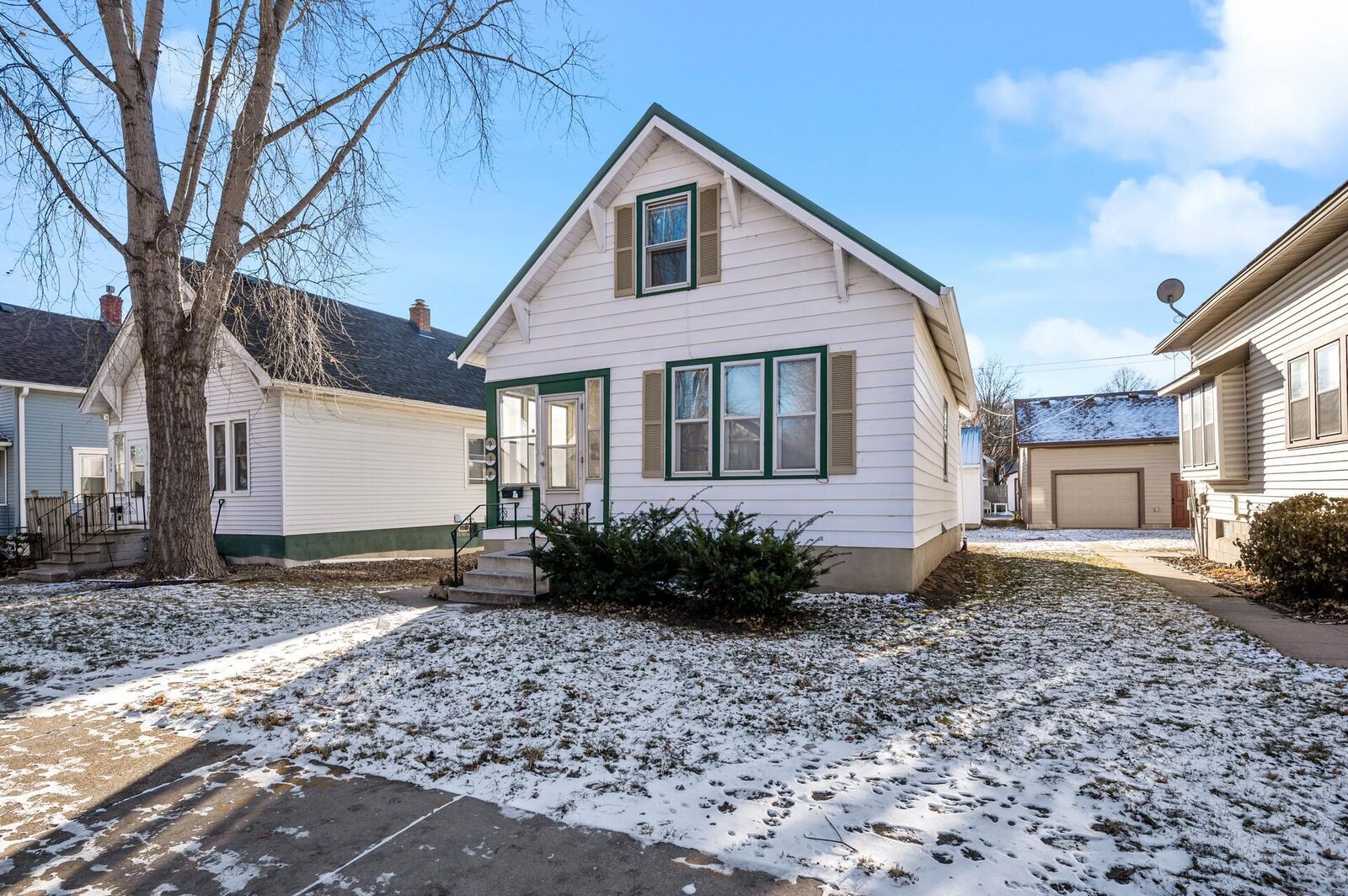 Property Photo:  938 Palace Avenue  MN 55102 