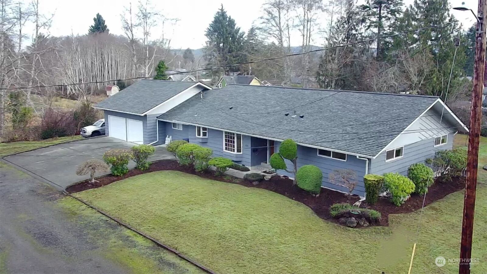 House for sale in Cosmopolis 825 Cowper Street, Cosmopolis, WA 98537