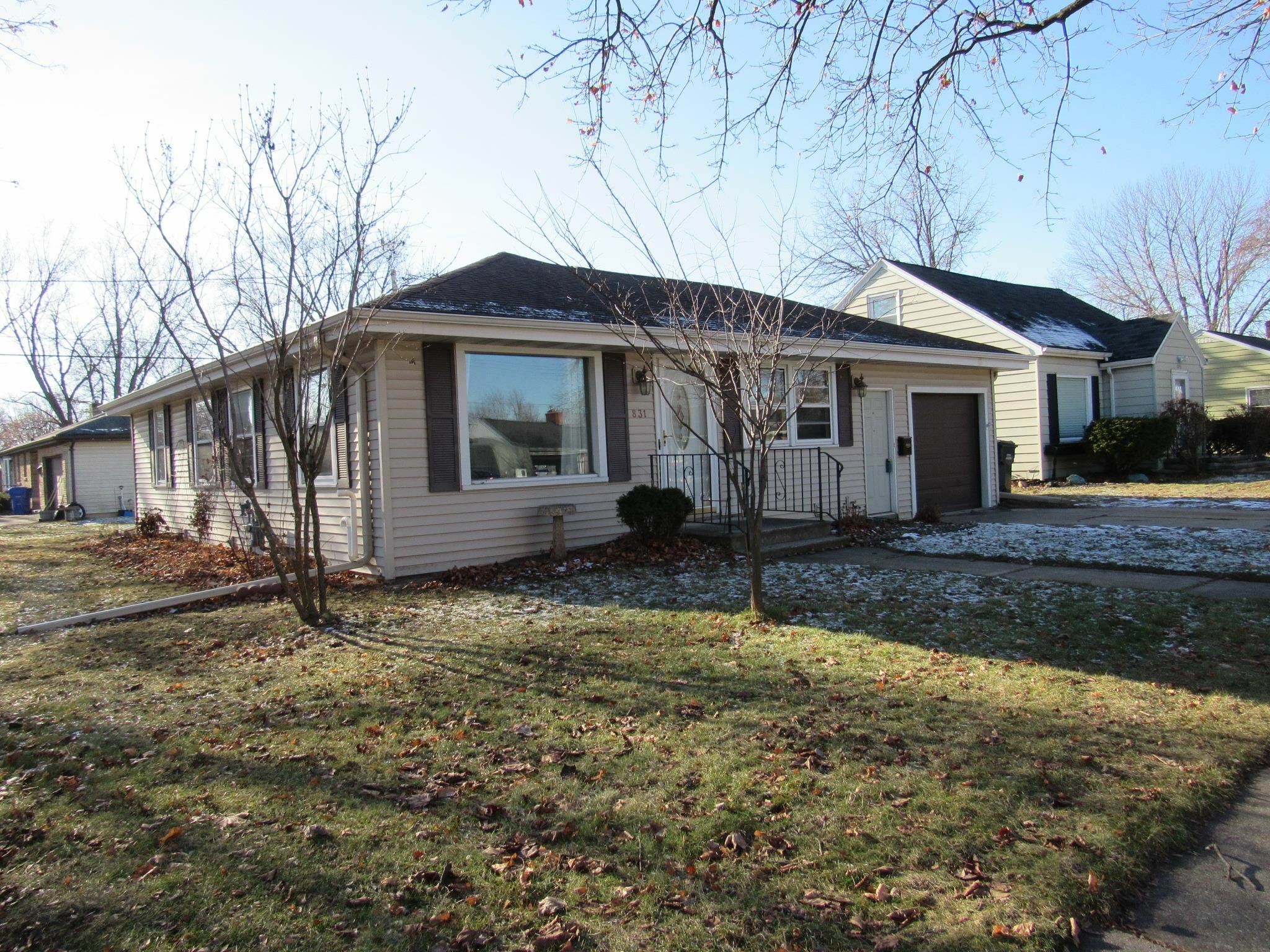 Property Photo:  831 E Lindbergh Street  WI 54911-3044 