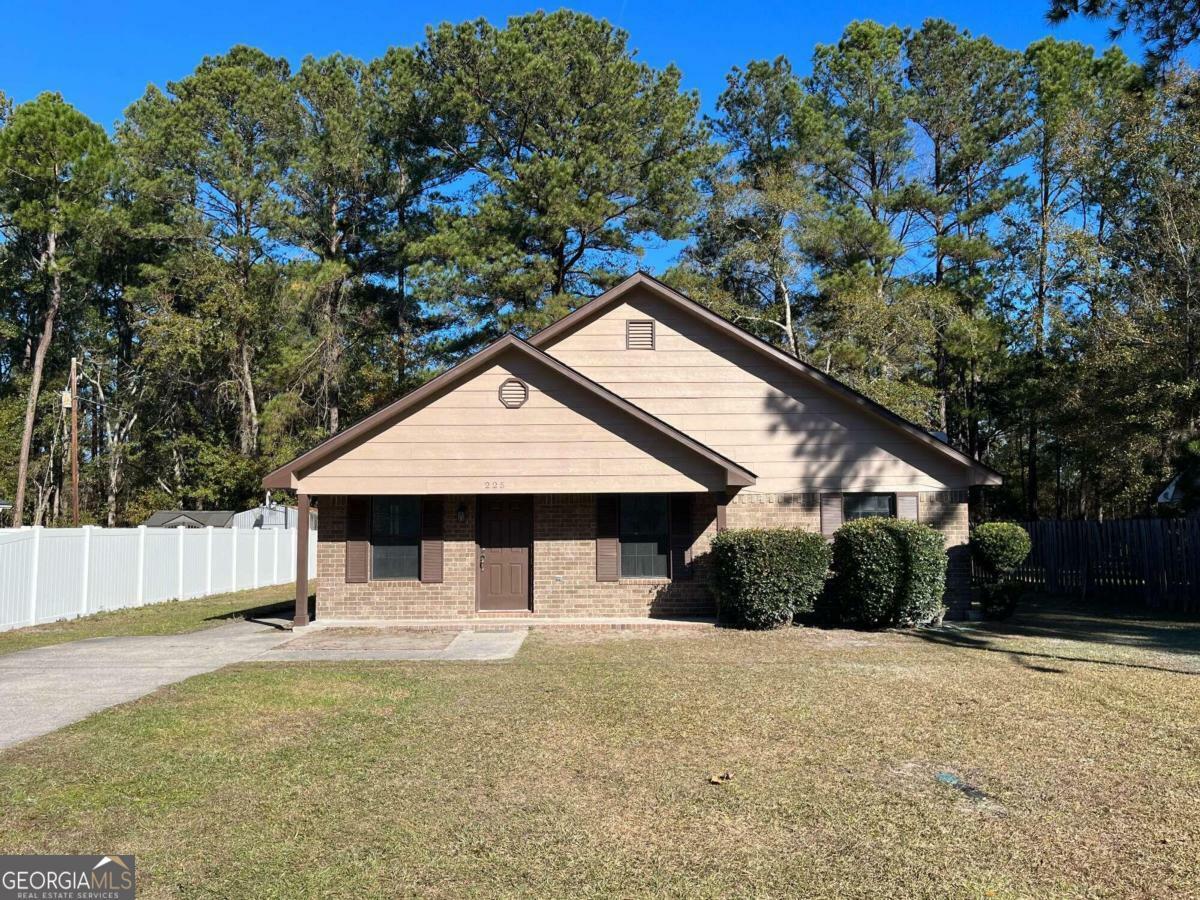 Property Photo:  225 Sequoia Circle  GA 31313 