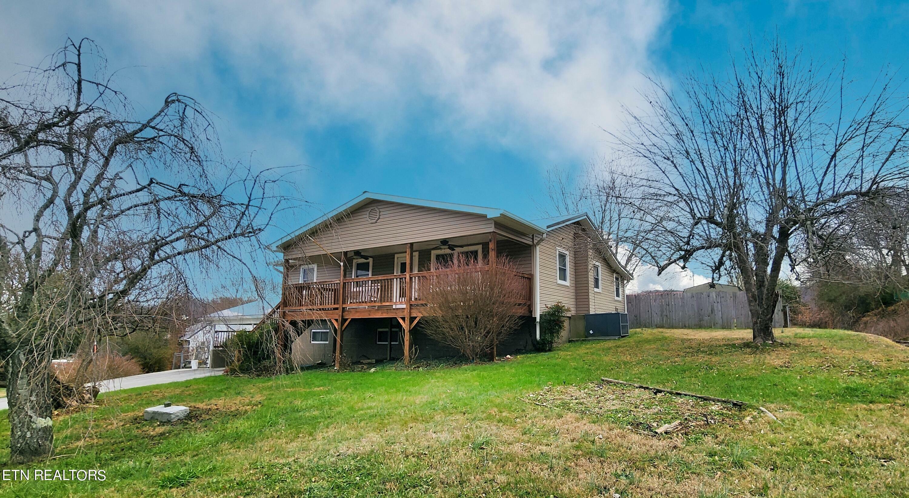 Property Photo:  115 Oak Lane  TN 37714 