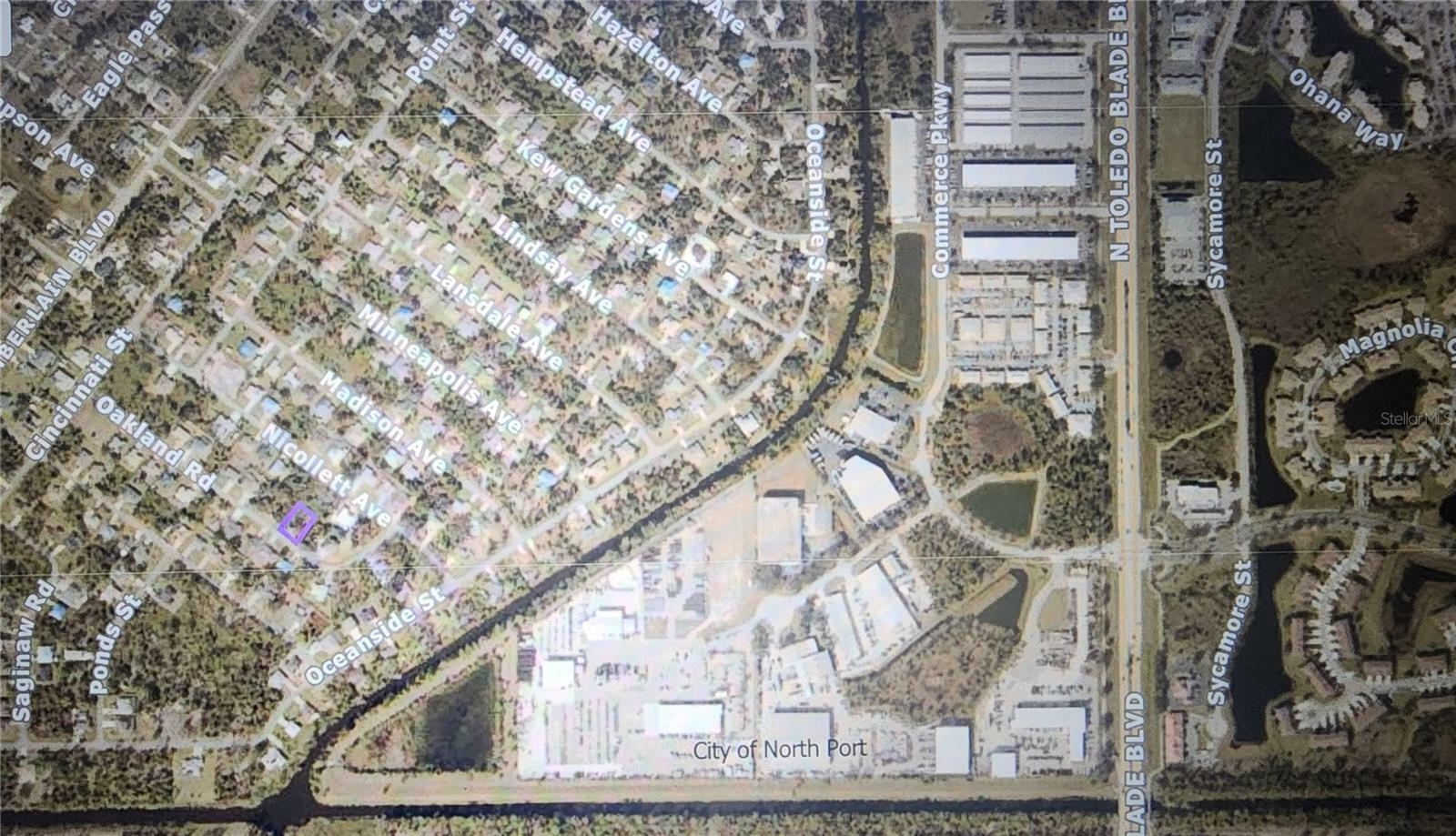 Property Photo: Oakland Lot 18 Road FL 34286