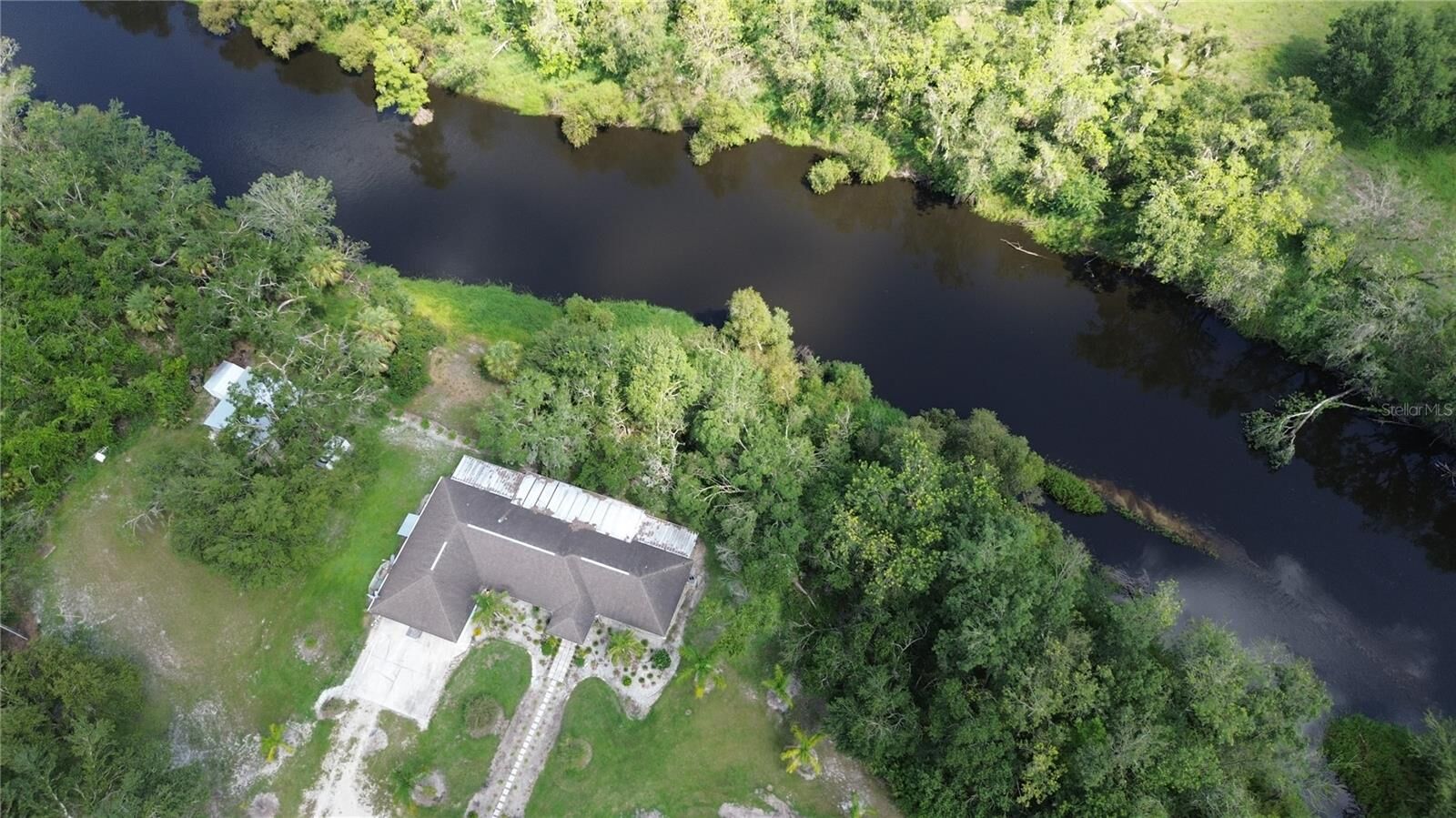 Property Photo:  6645 NE Masters Avenue  FL 34266 