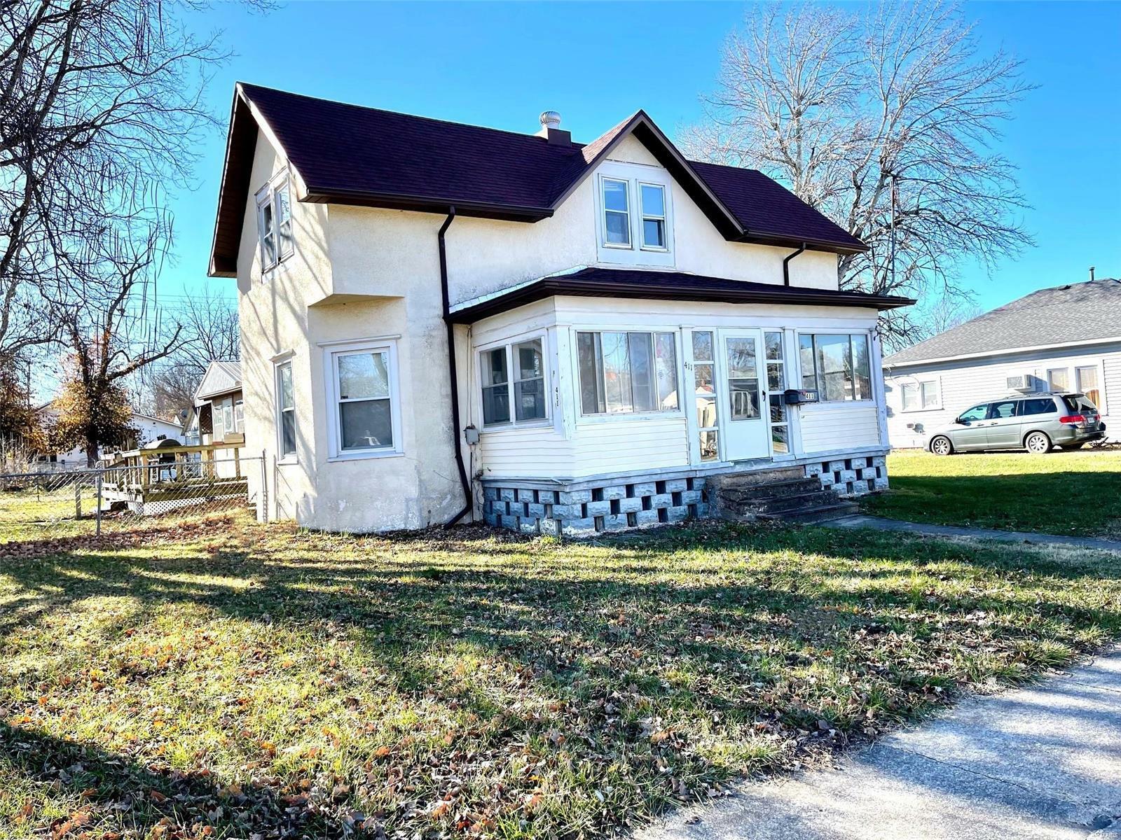 Property Photo:  411 Harrison Avenue  MO 65536 