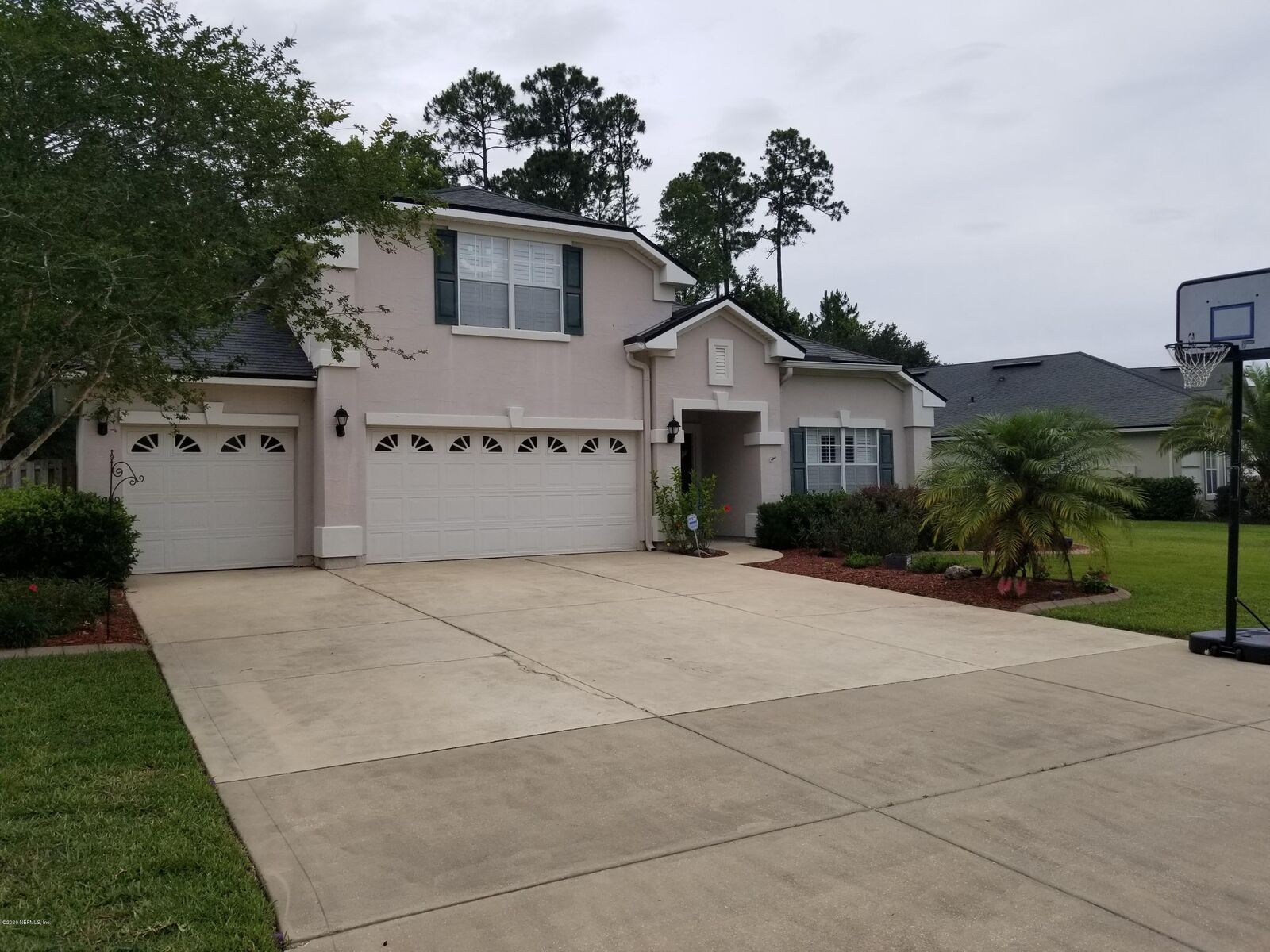 Property Photo:  1351 Ivyhedge Avenue  FL 32092 