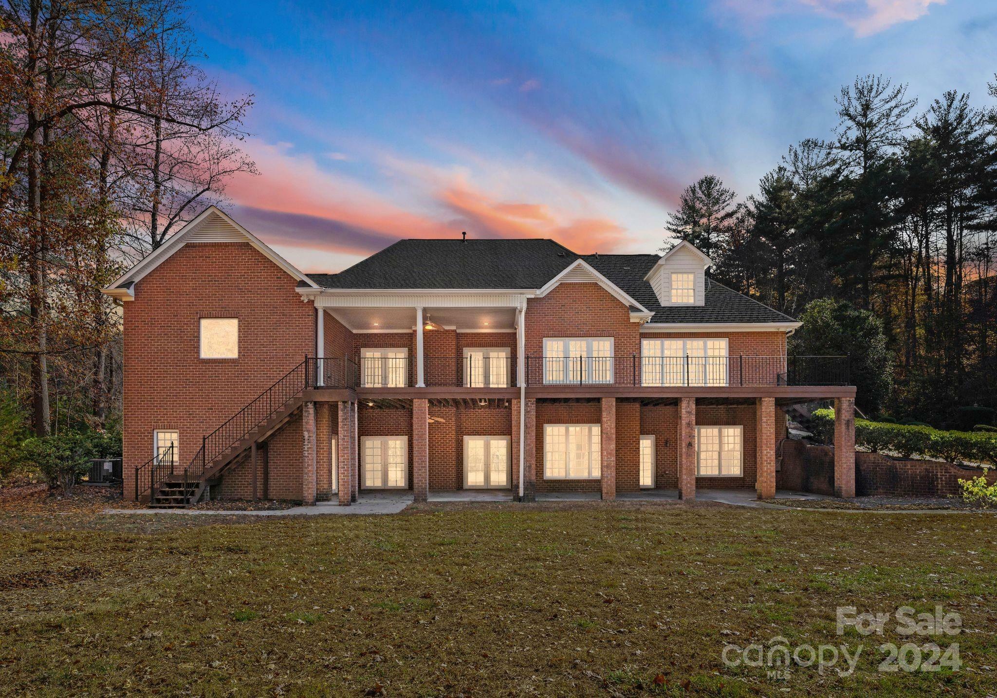 Property Photo:  1720 Spring Valley Drive  NC 28697 