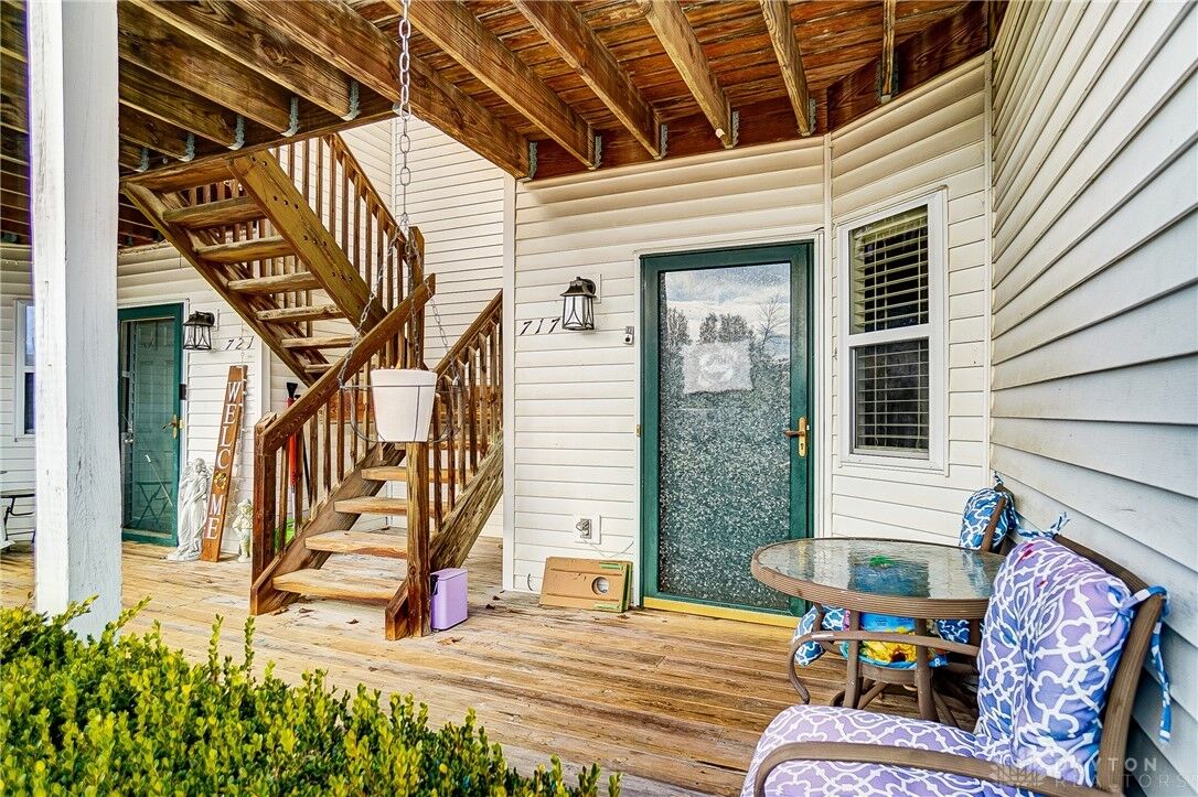 Property Photo:  717 Milcrest Drive  OH 43040 