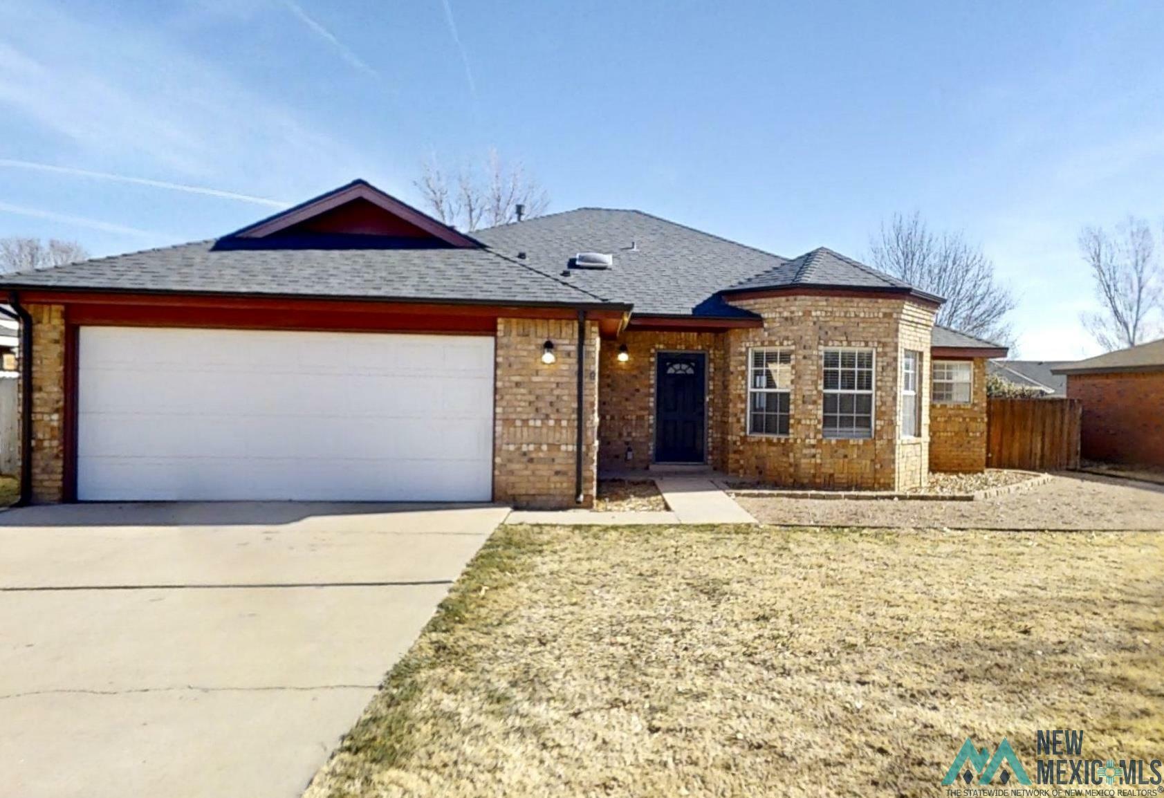 Property Photo: 304 Wilmington Circle NM 88101