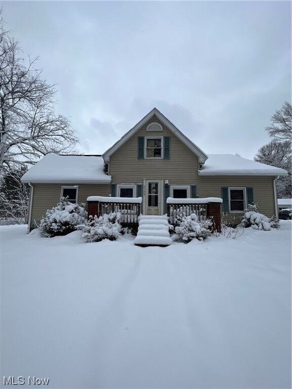 Property Photo: 6128 Allyn OH 44234