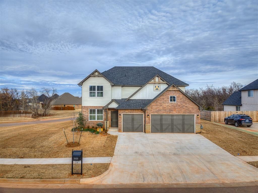 Property Photo: 14616 Chambord Drive OK 73099