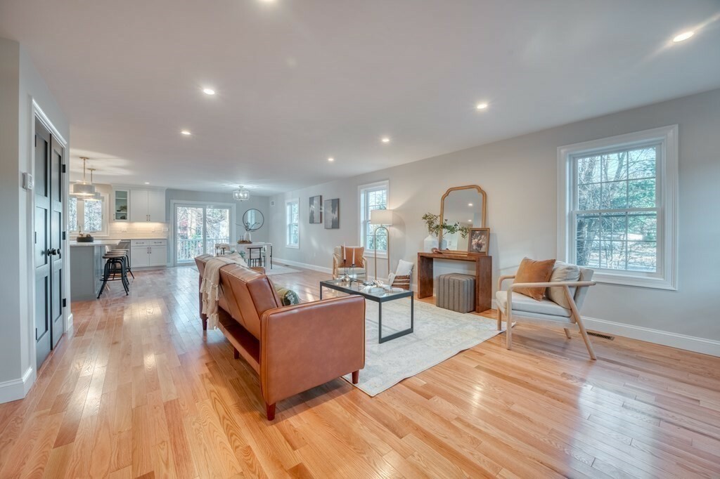 Property Photo:  28 Parker St  MA 01887 