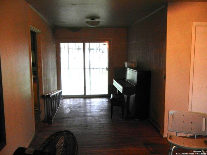 Property Photo: 226 Avalon TX 78213