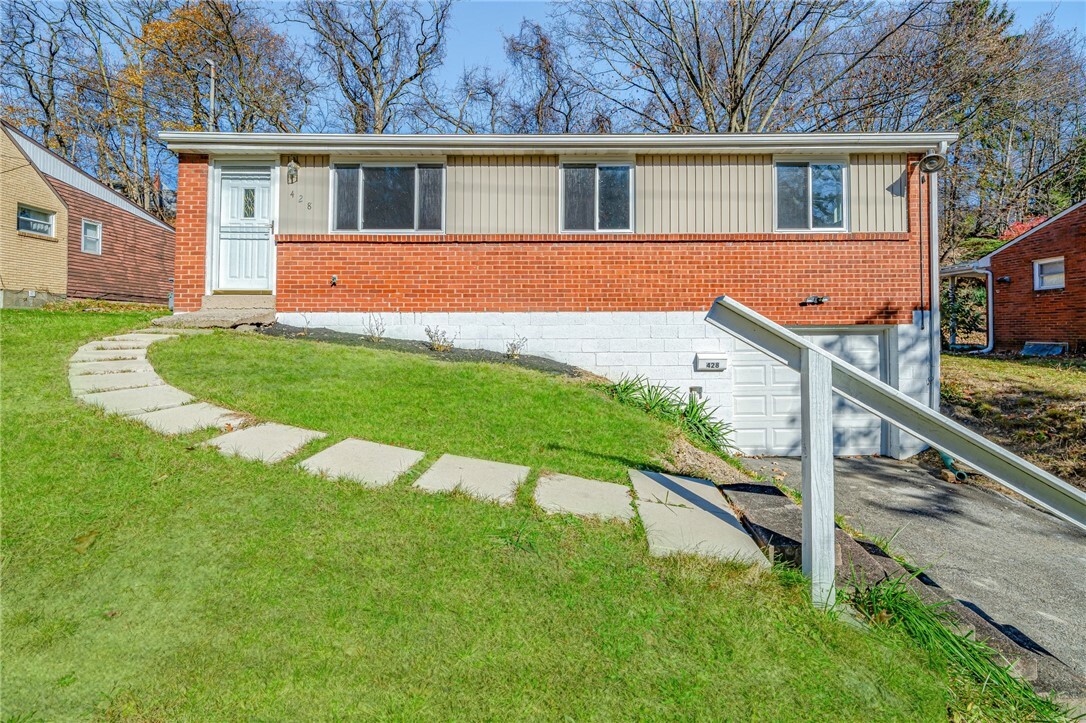 Property Photo: 428 Hochberg Rd PA 15146