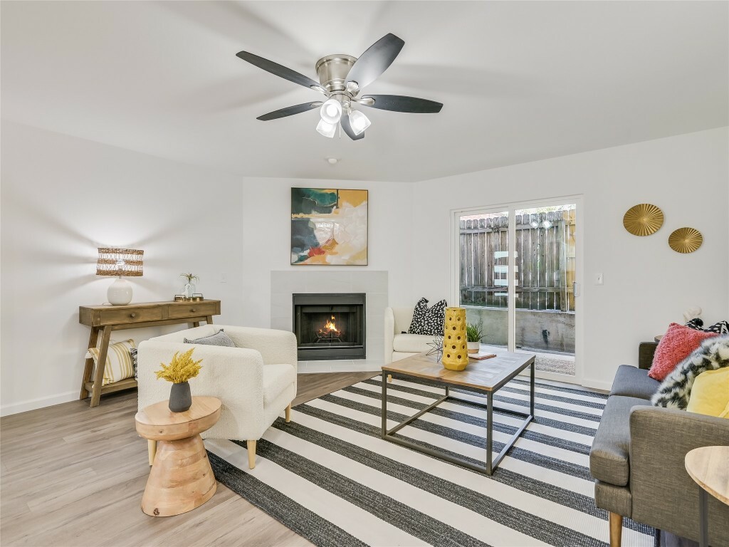 Property Photo: 903 Romeria Drive 207 TX 78757