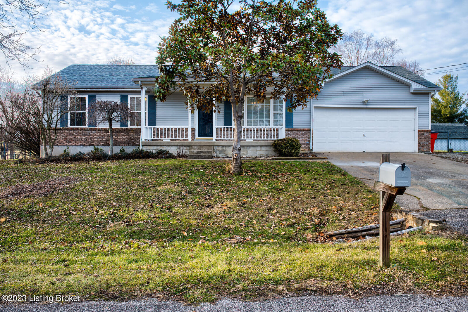 Property Photo: 1119 Lorien Ct KY 42701