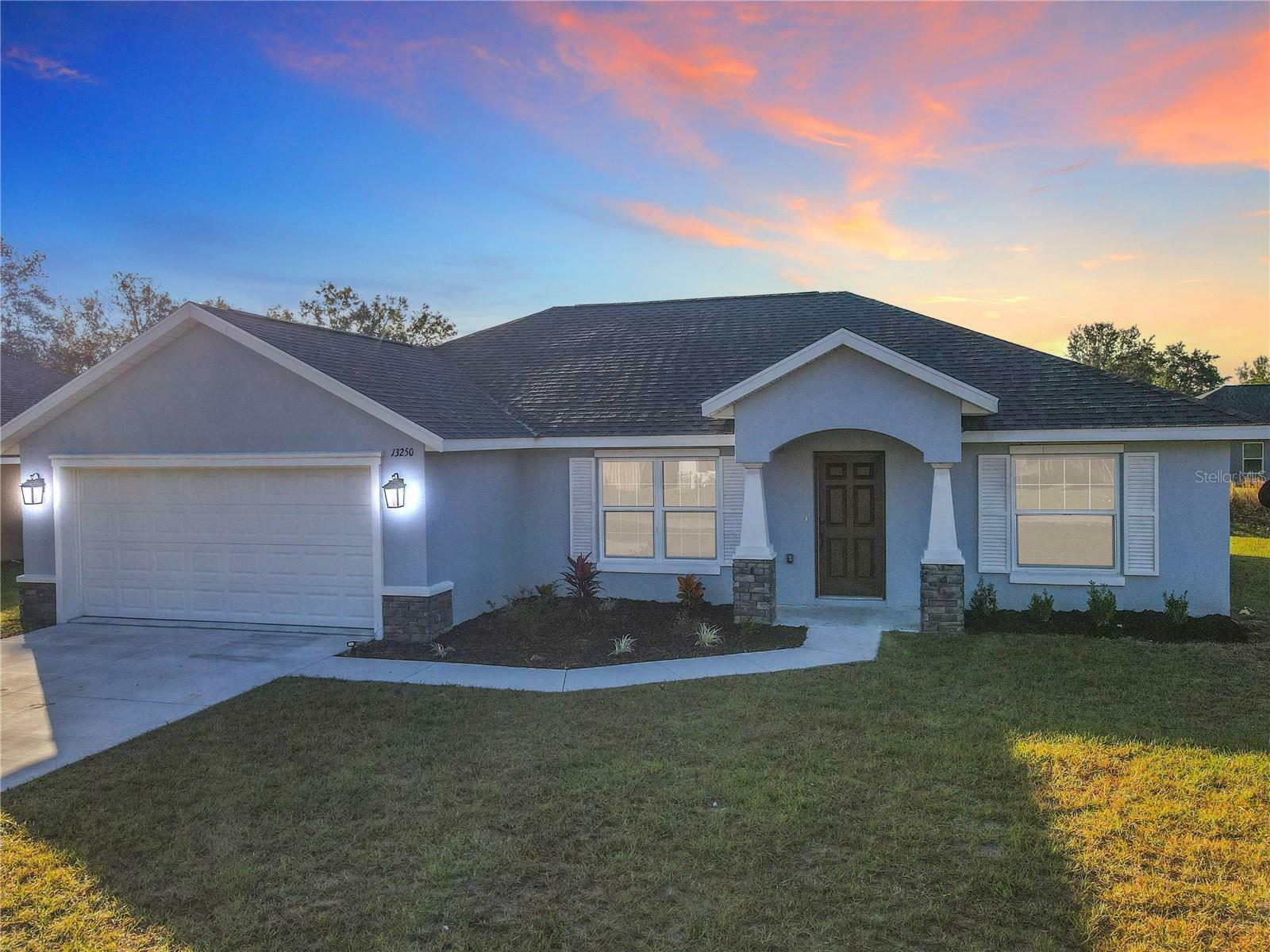 Property Photo:  13250 SW 106th Place  FL 34432 