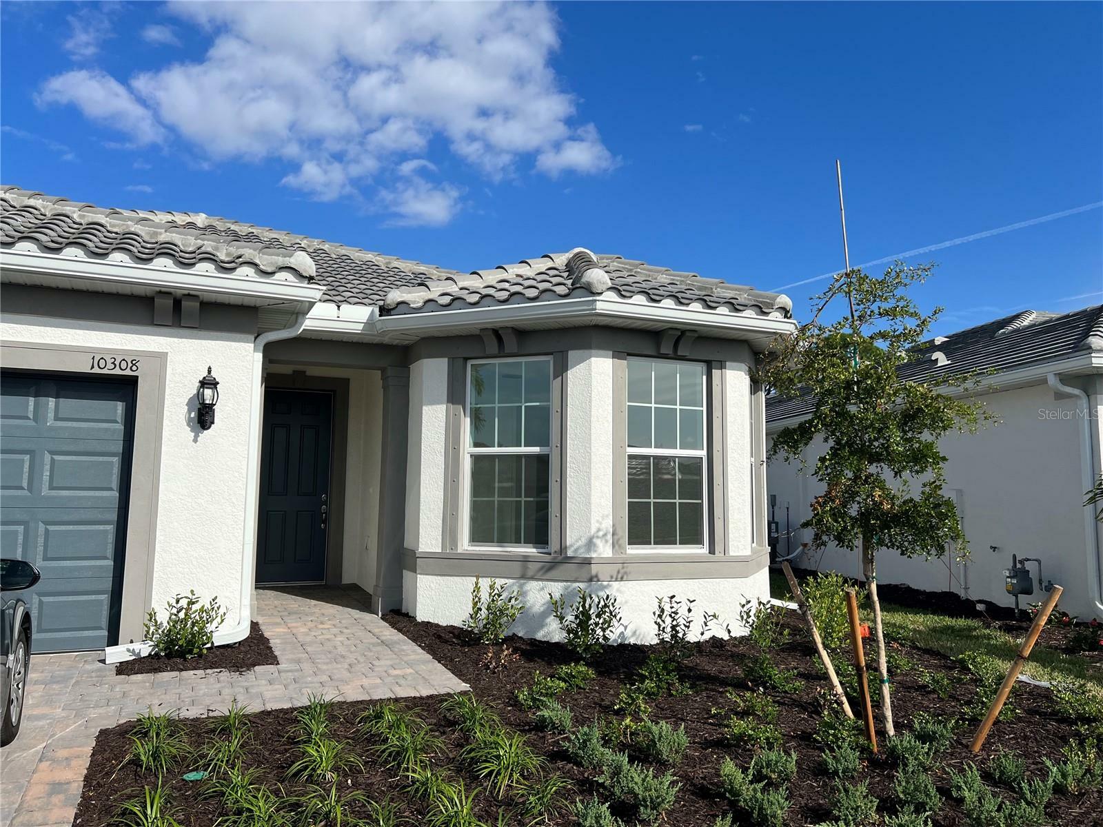 Property Photo:  10308 Sun Isle Drive  FL 34223 