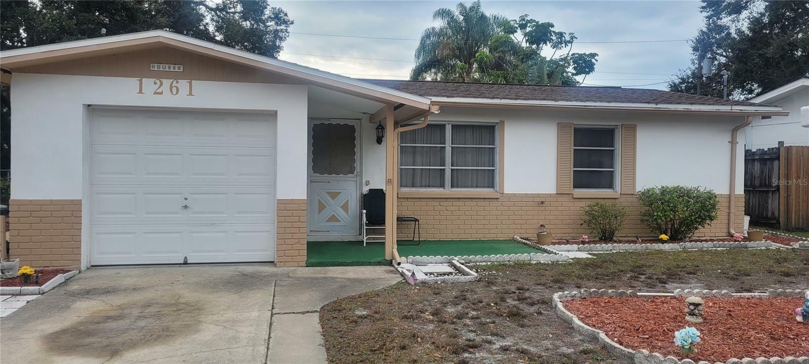 Property Photo:  1261 8th Avenue NE  FL 33770 