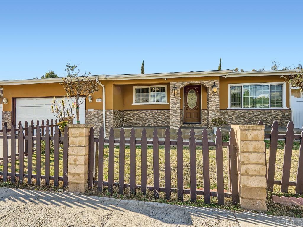 Property Photo:  2818 Skyline Drive  CA 91945 