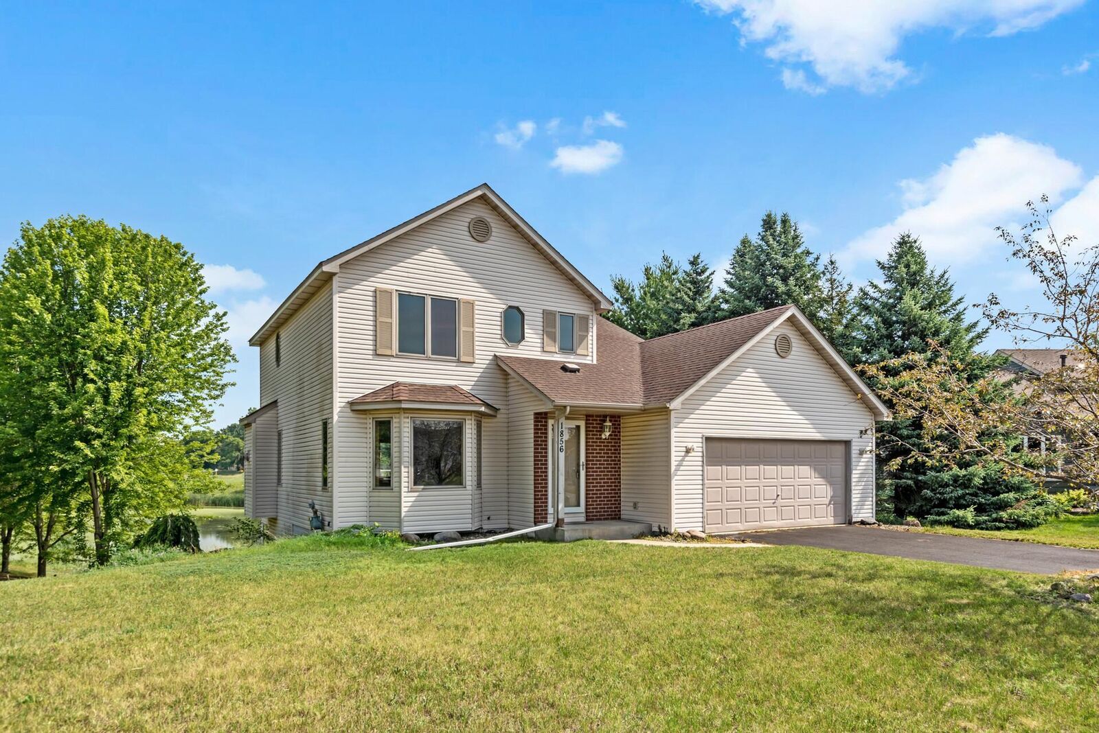 Property Photo:  1856 Catalina Drive  MN 55125 