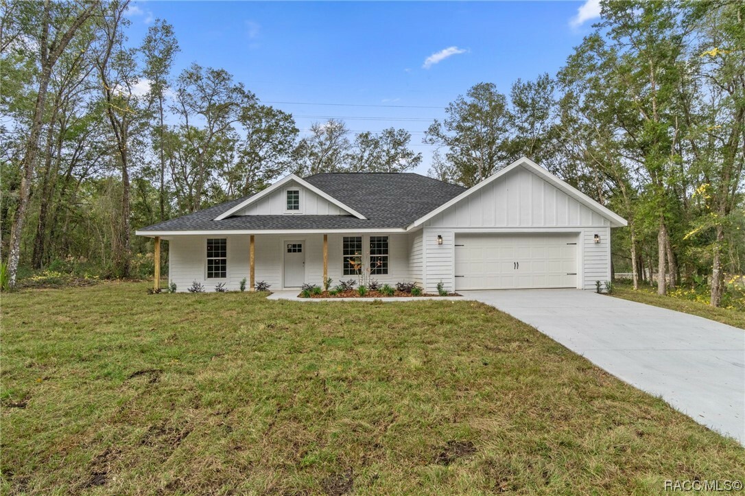 Property Photo:  536 N Savary Avenue  FL 34453 