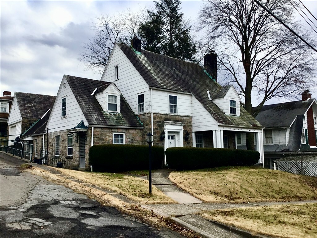 Property Photo: 303 S 2nd St PA 15613