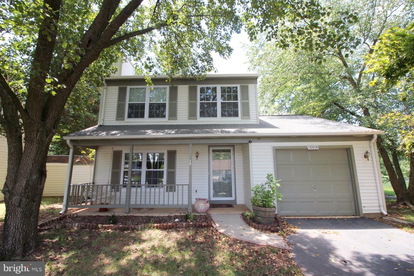 Property Photo:  13515 Apple Barrel Court  VA 20171 