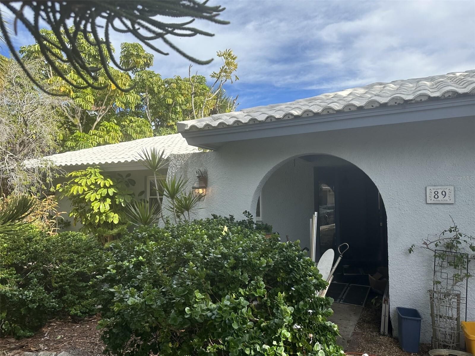 Property Photo:  89 Windward Island  FL 33767 