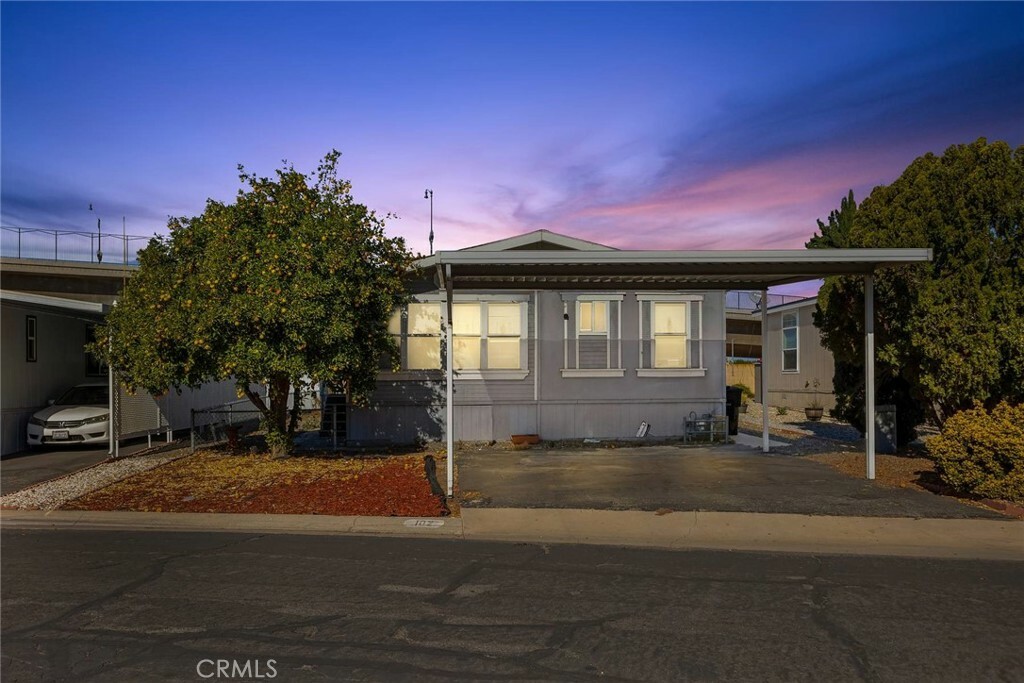 Property Photo:  3700 Buchanan Street 102  CA 92503 