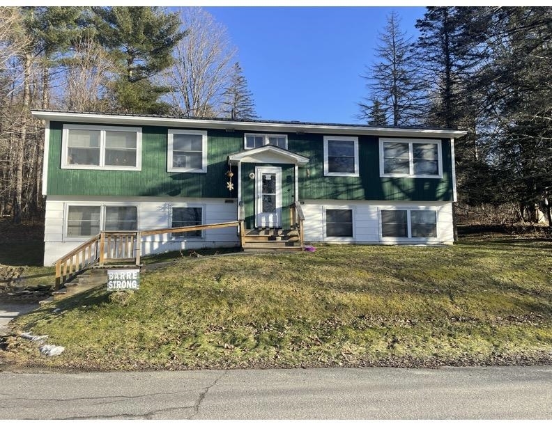 Property Photo: 21 Cabot Street VT 05641