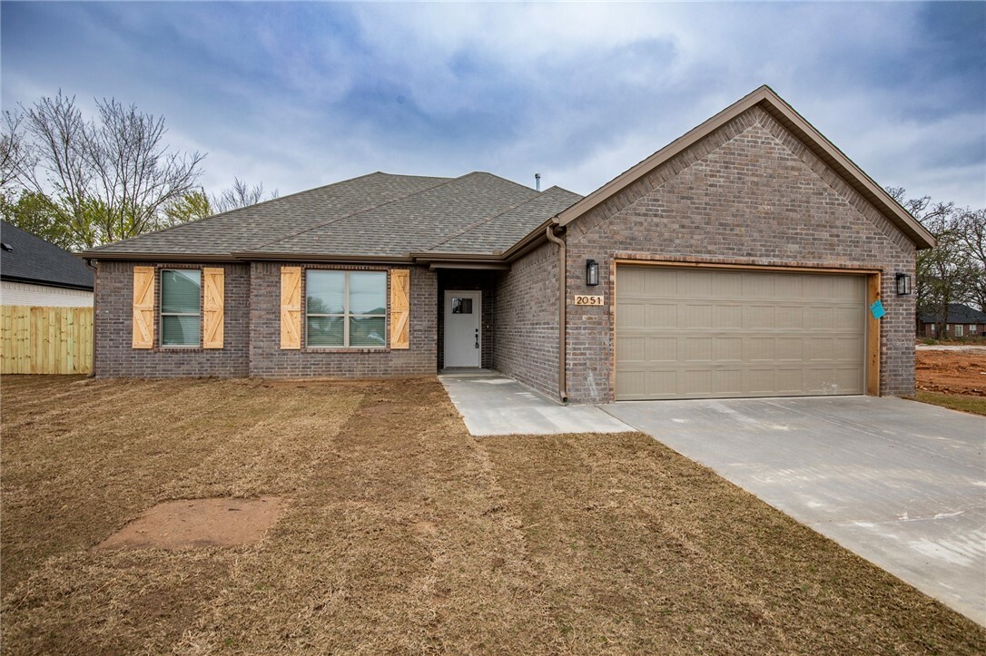 2051 Larry Lane  Bentonville AR 72713 photo