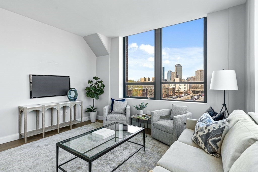 Property Photo:  100 Shawmut Avenue 504  MA 02118 