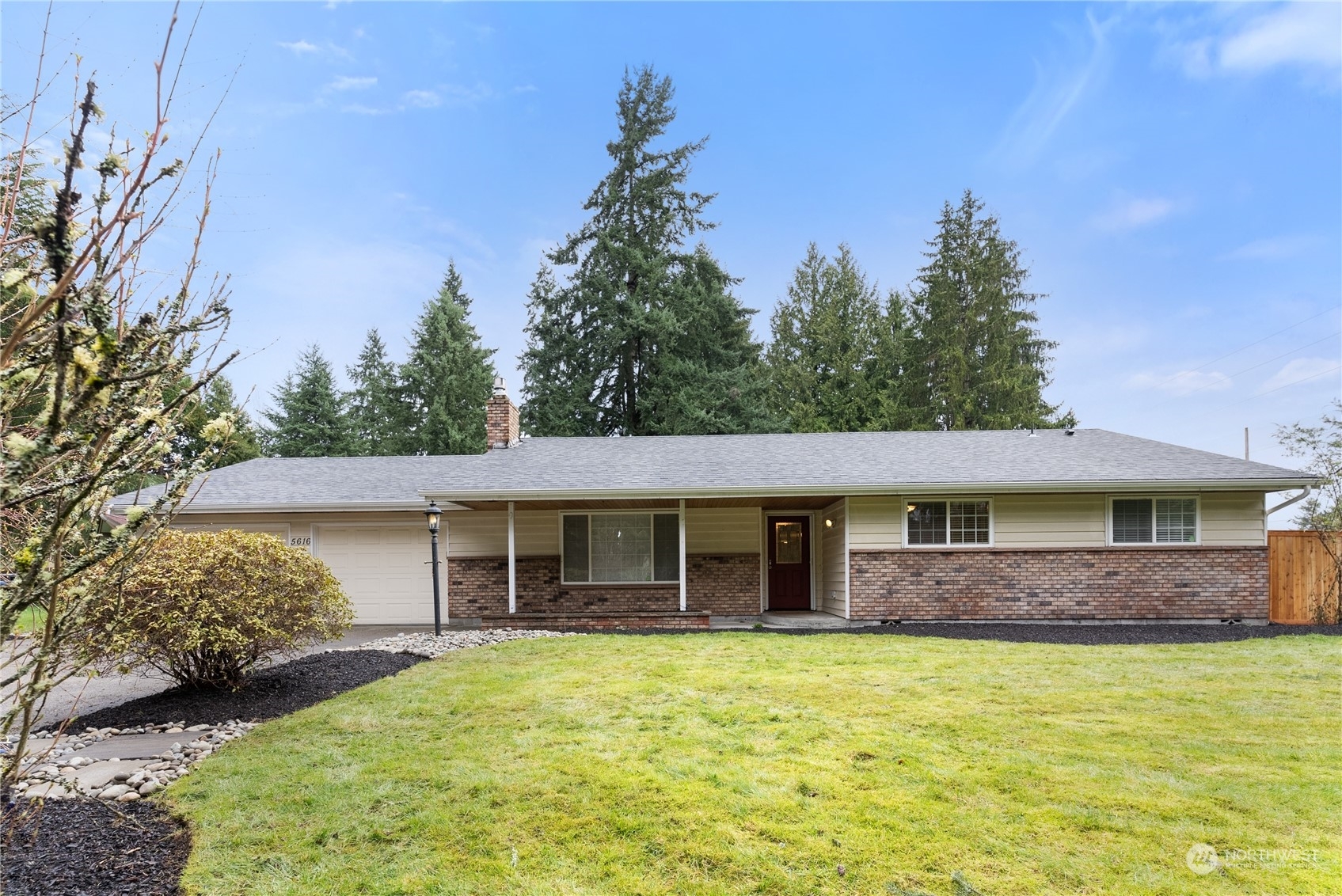 Property Photo:  5616 Donnelly Drive SE  WA 98501 