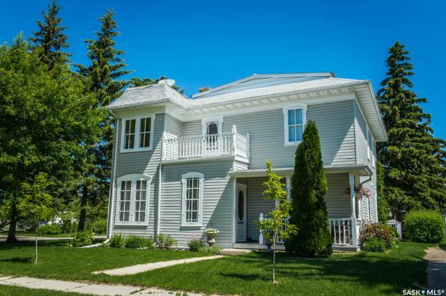 Property Photo:  802 Windover Avenue  SK S0G 3N0 