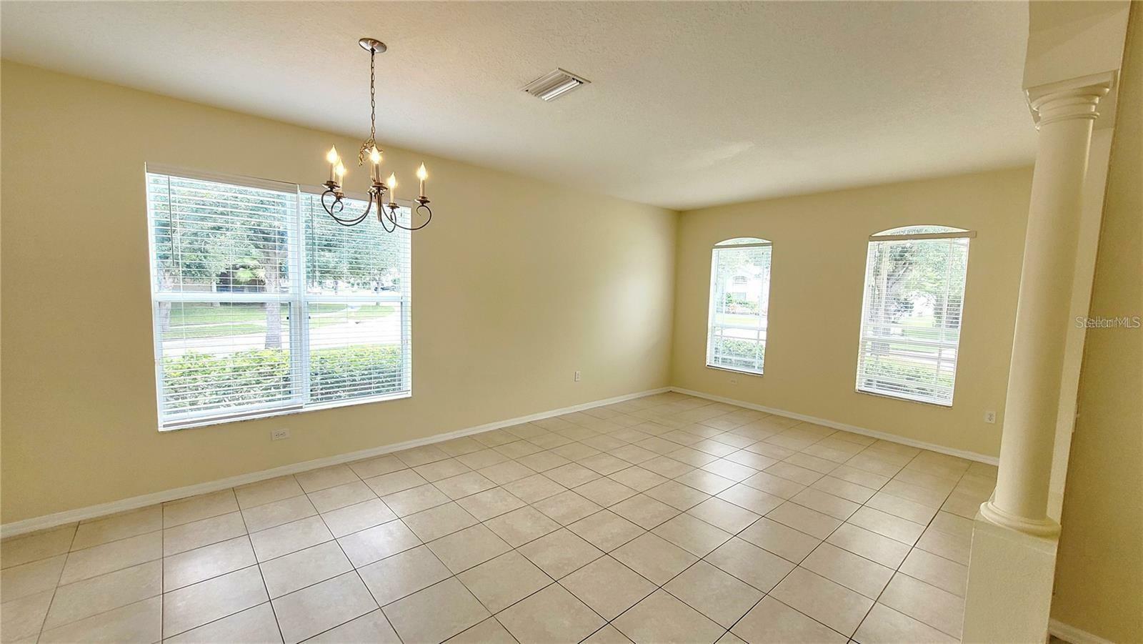 Property Photo:  6712 Guilford Glen Place  FL 33572 