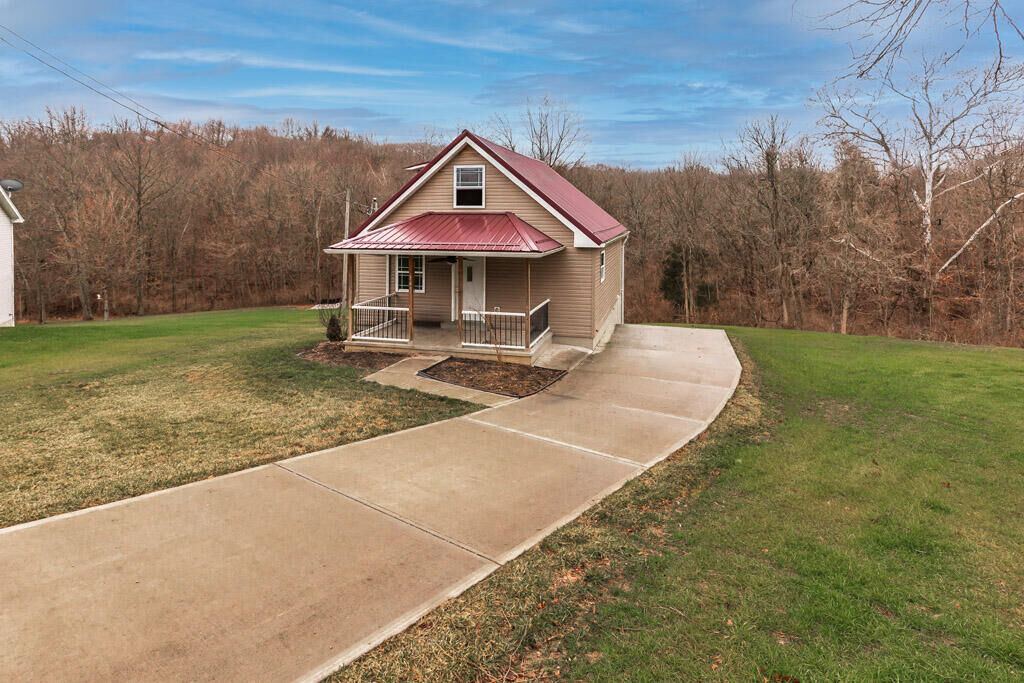 Property Photo: 345 Oakwood Drive KY 41030