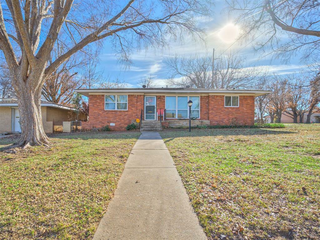 Property Photo: 2072 Mattern Drive OK 73118