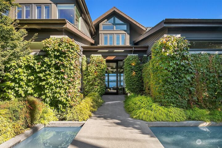 Home for sale in Seattle Leschi Area Residential