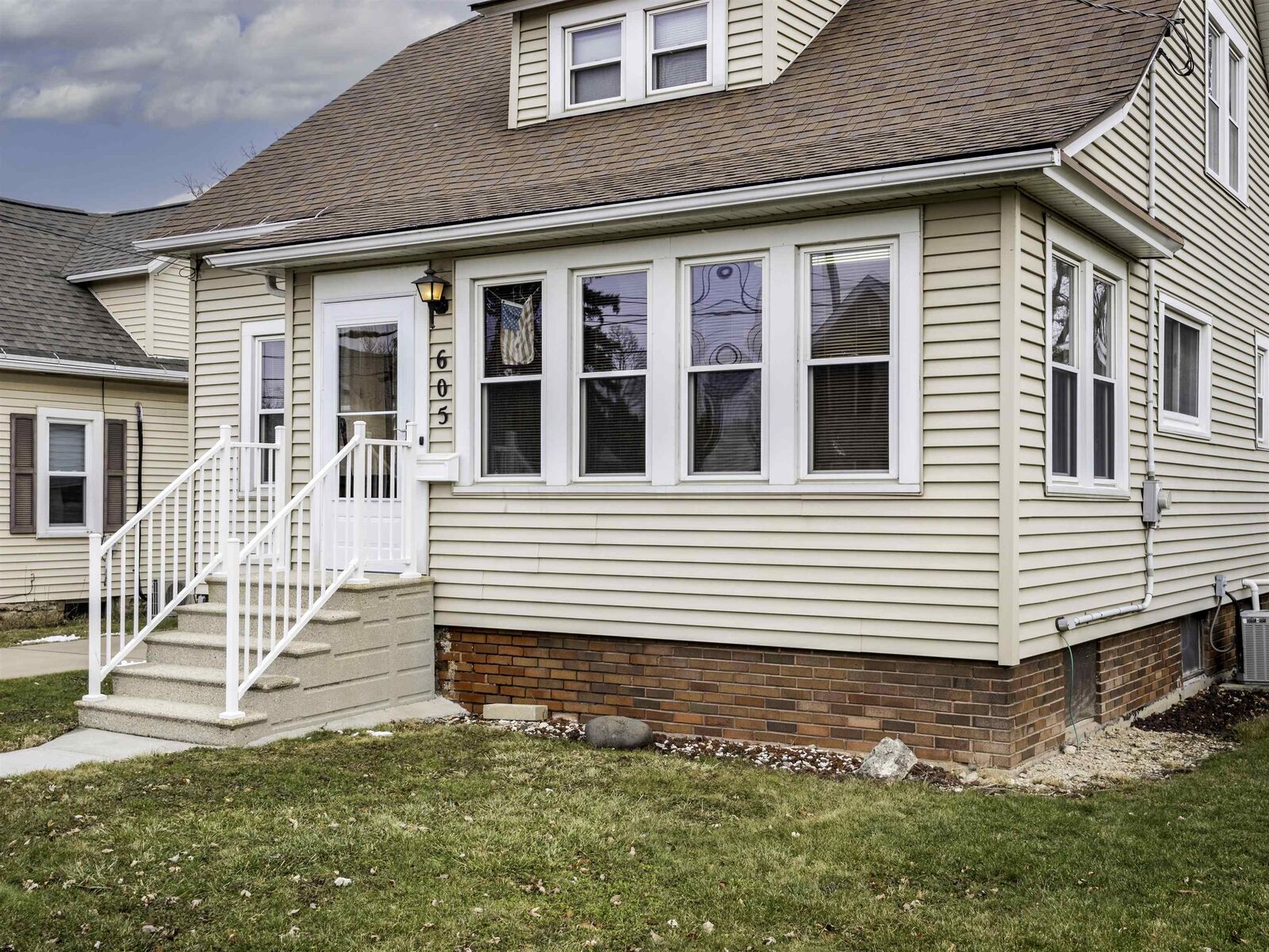 Property Photo: 605 Milwaukee Street WI 54952
