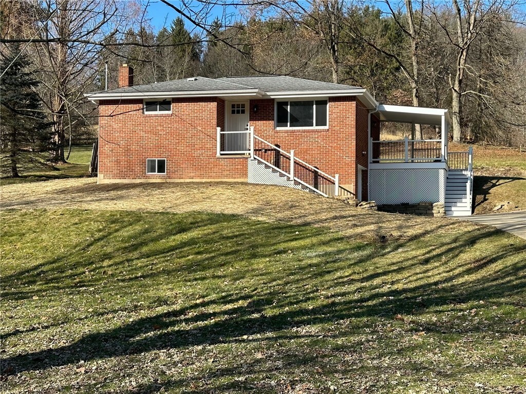 Property Photo: 304 Vaneal Rd PA 15301