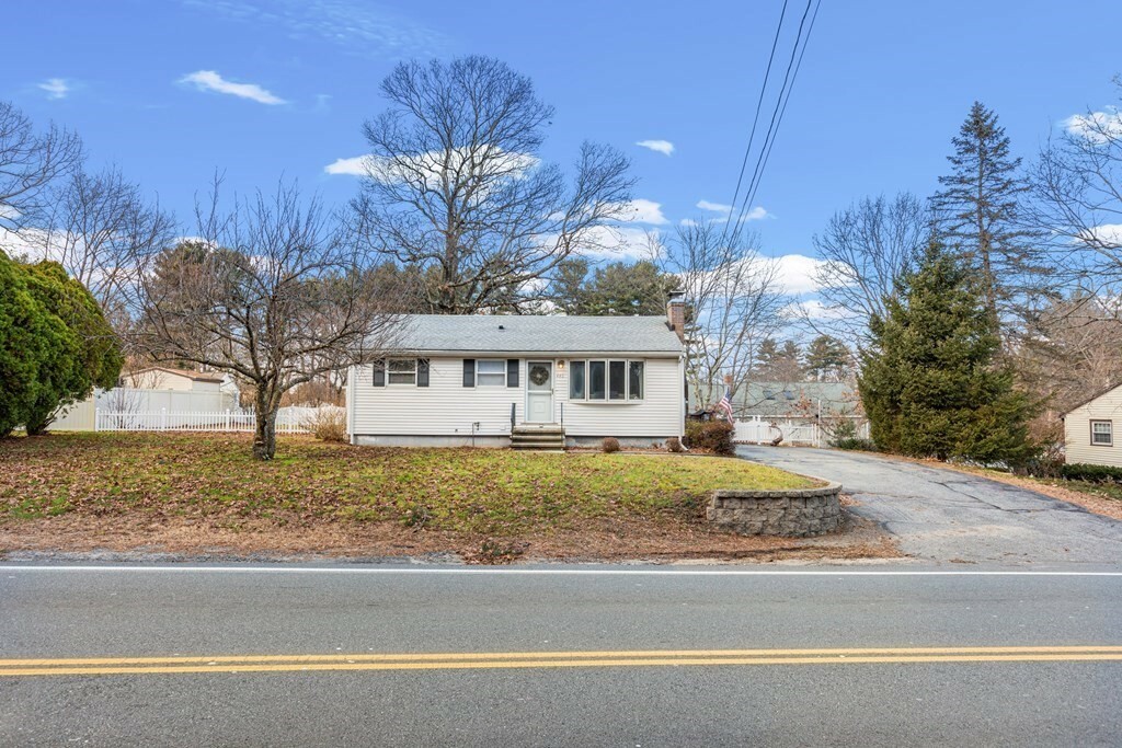 Property Photo:  440 Shawsheen St  MA 01876 