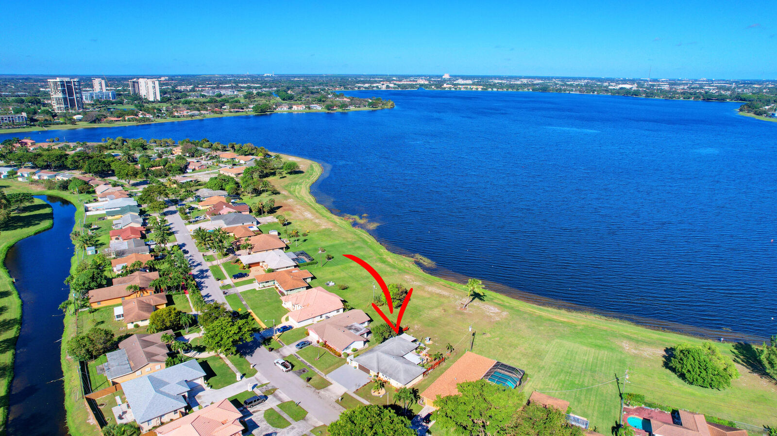 Property Photo:  1363 N Mangonia Drive  FL 33401 