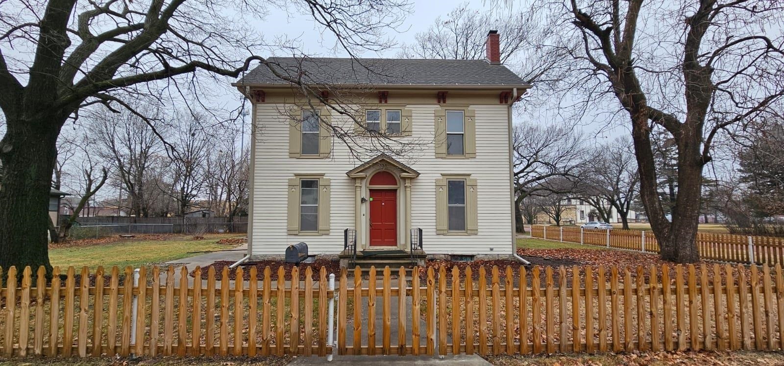 Property Photo:  325 N Pine St.  KS 67114 