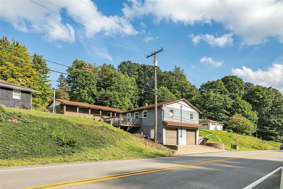 Property Photo:  1460 State Route 819  PA 15601 