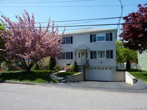 Property Photo: 40 Roanoke Avenue NY 10573