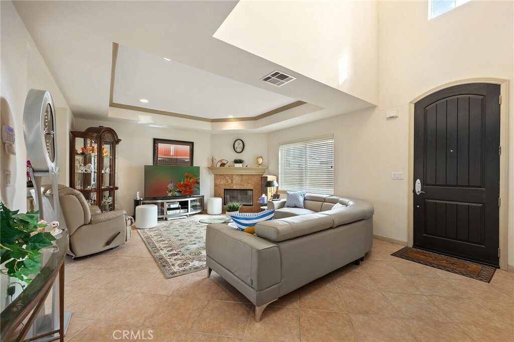 Property Photo:  516 E Erna Avenue C  CA 90631 