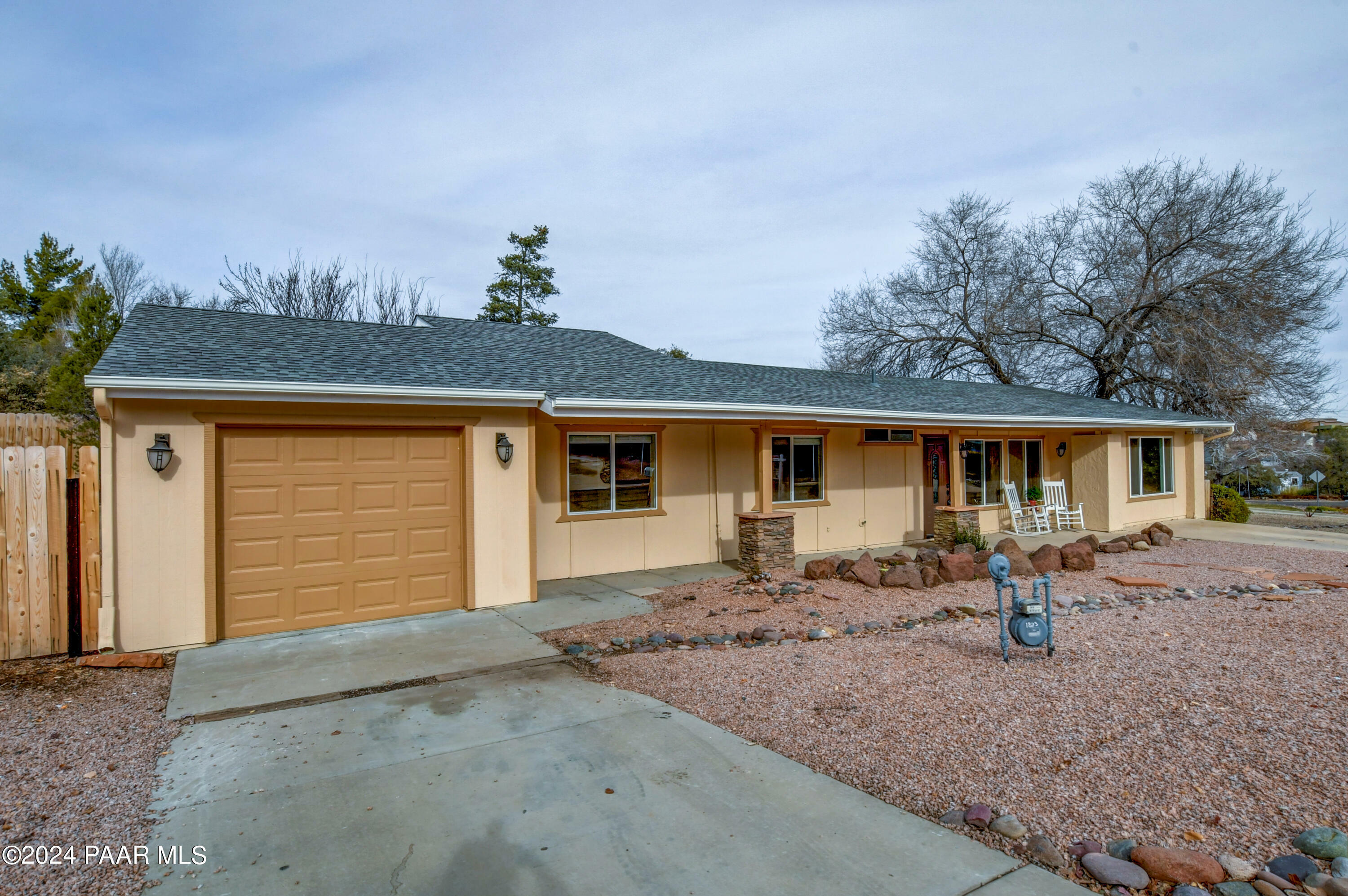 Property Photo:  1873 Hackberry Drive  AZ 86301 