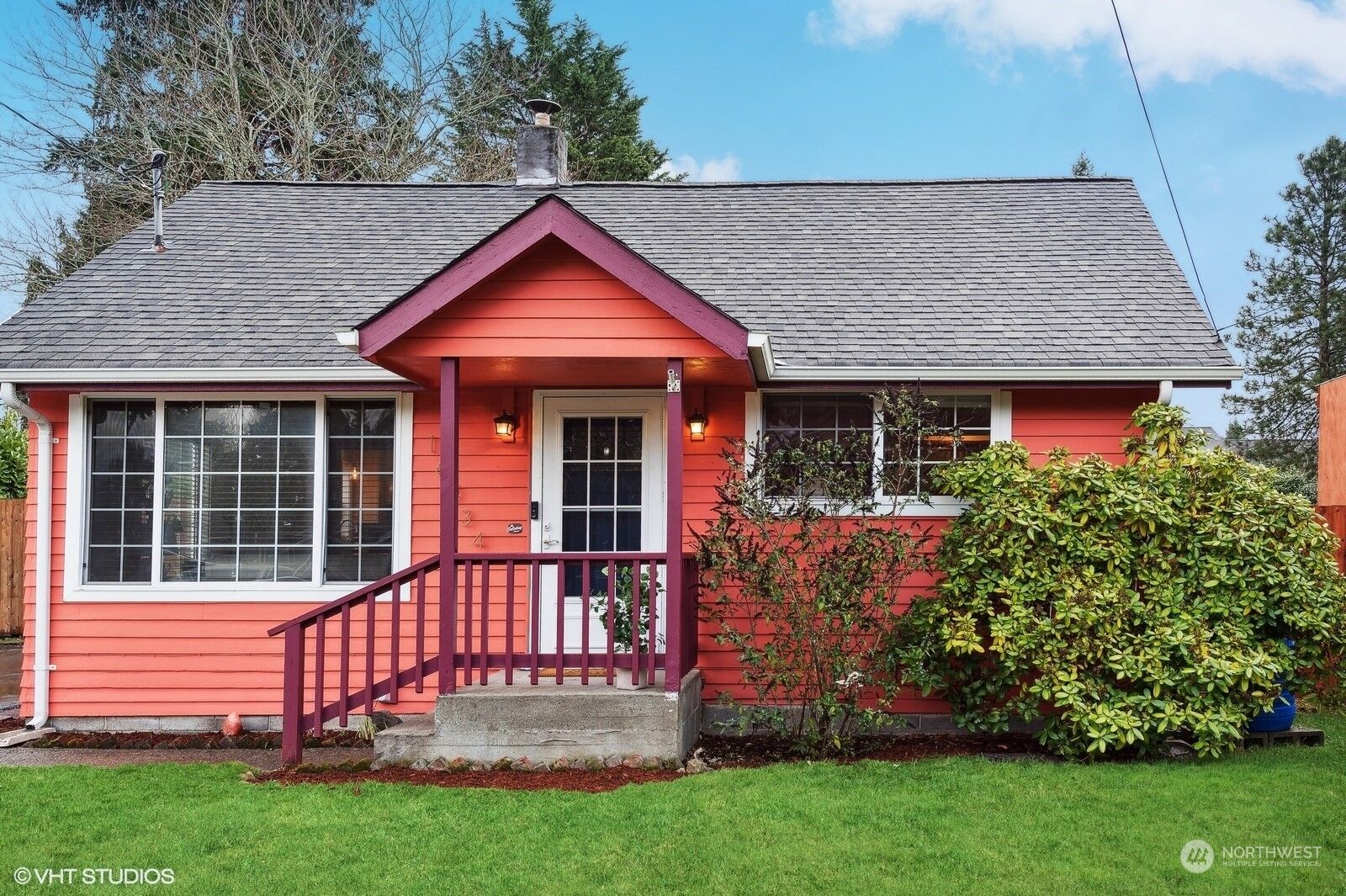 Property Photo: 16034 14th Avenue SW WA 98166